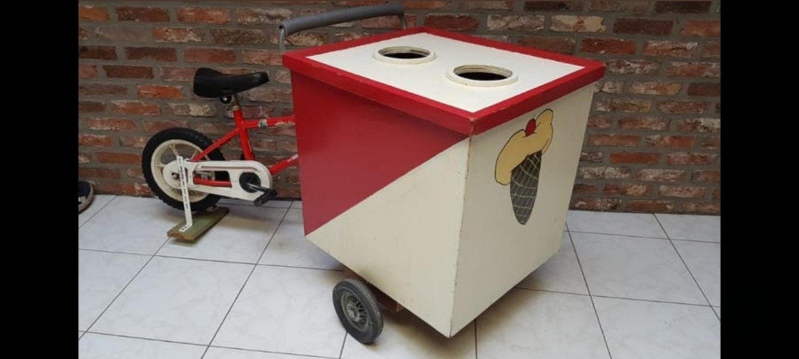 kinderfietsje barkast decoratie ijskar, Electroménager, Grille-pain, Enlèvement, Utilisé