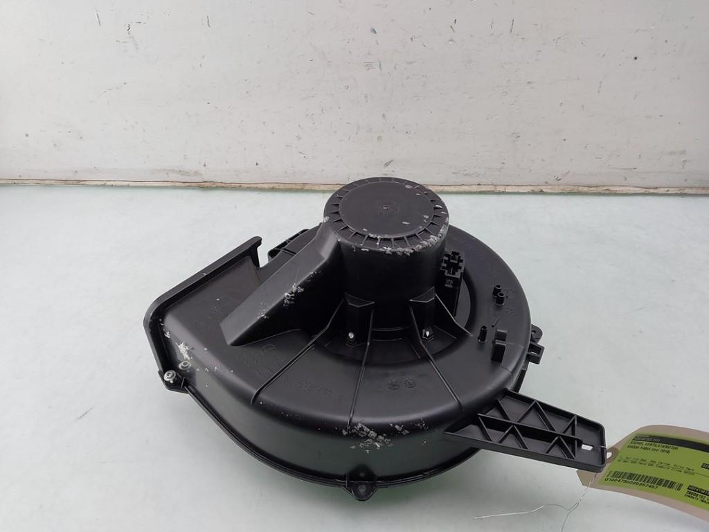 KACHEL VENTILATORMOTOR Skoda Fabia III Combi (NJ5), Gebruikt, Info@skoda-auto.de, Skoda, Max-Planck-Straße  3-5
64331  Weiterstadt, DE