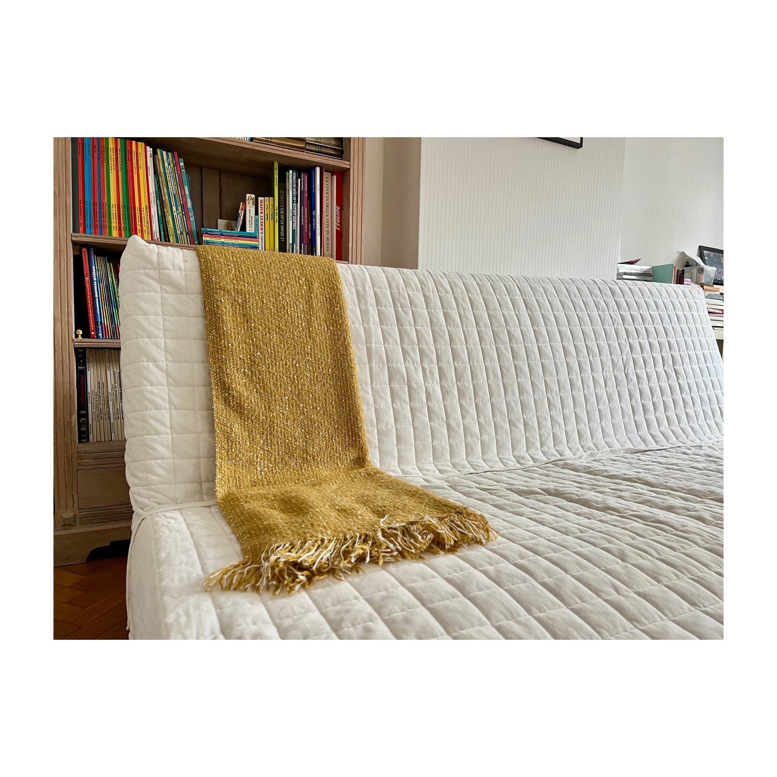 Divan-lit (« clic-clac ») IKEA. Très bon état., Maison & Meubles, Enlèvement, Comme neuf, Matelas