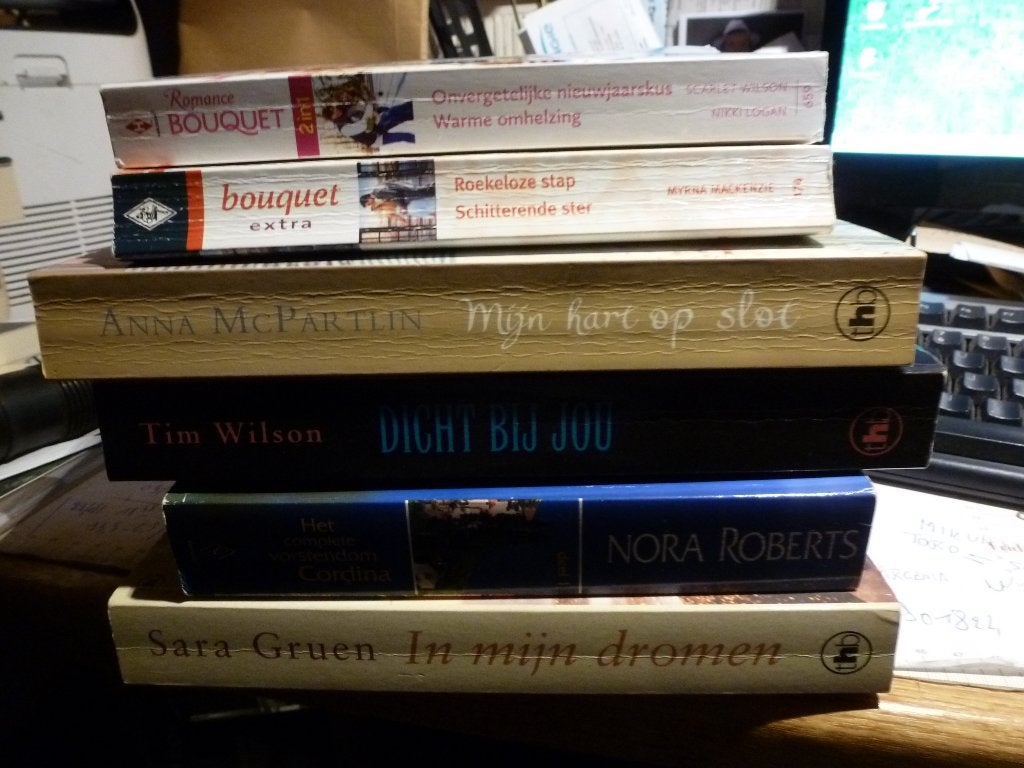 set van 6 romantische paperback boekjes diverse auteurs, Europa overig, Diverse auteurs, Ophalen of Verzenden, Zo goed als nieuw