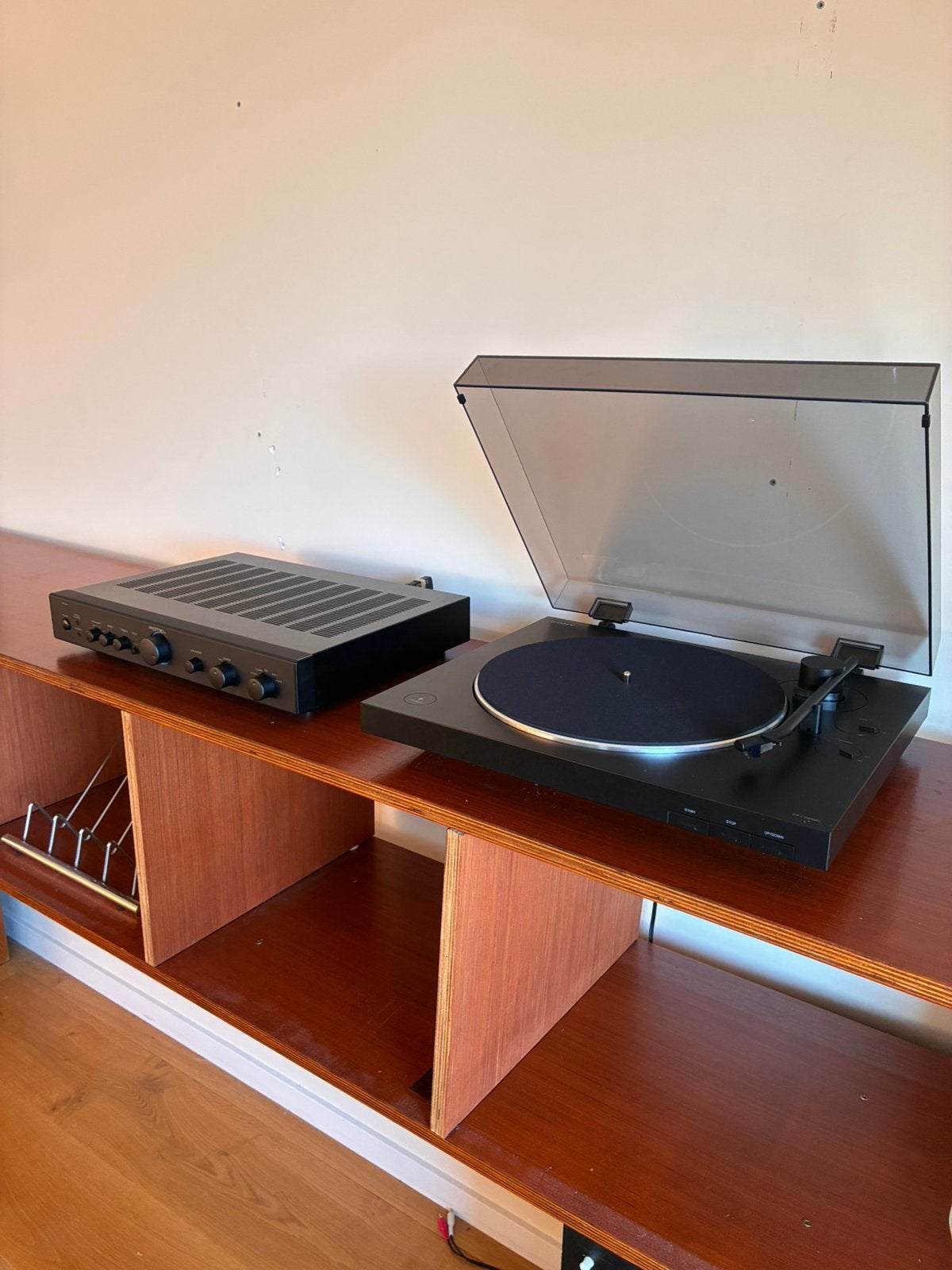 Complete set: Sony platenspeler met Bluetooth, rotel amp, Ophalen of Verzenden, Zo goed als nieuw, Platenspeler, Sony