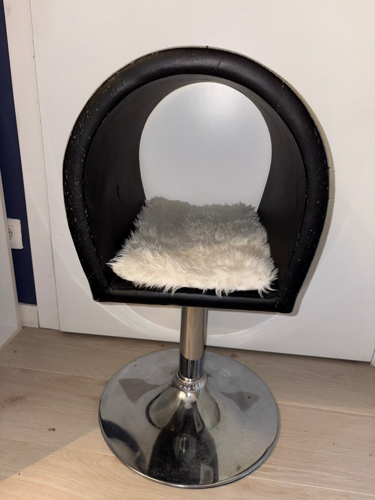 Kattenhuis slaapplek mand, Dieren en Toebehoren, Ophalen, Gebruikt