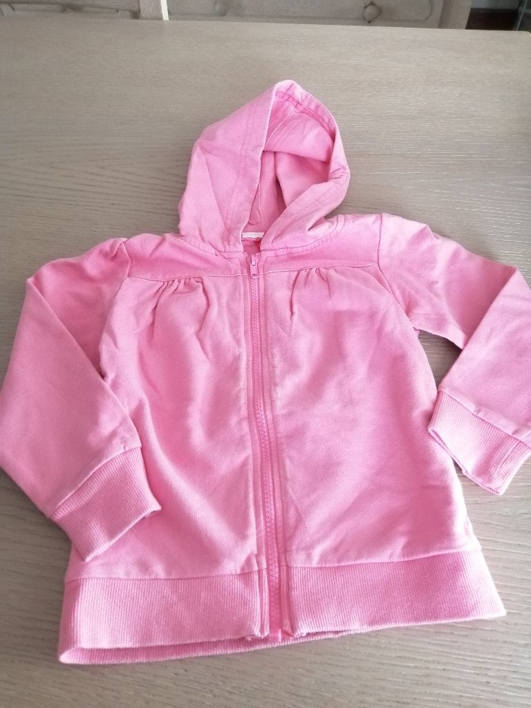 vestje maat 104 - 110, Kinderen en Baby's, Kinderkleding | Maat 104, Ophalen of Verzenden, Zo goed als nieuw, Meisje, Trui of Vest