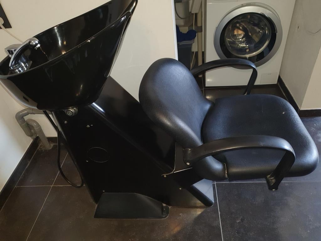 Wasbak om haren te wassen, Ophalen