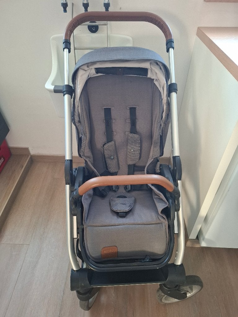 Buggy Mutsy Nio zeer goede staat, Enlèvement, Comme neuf, Autres marques, Couverture pieds