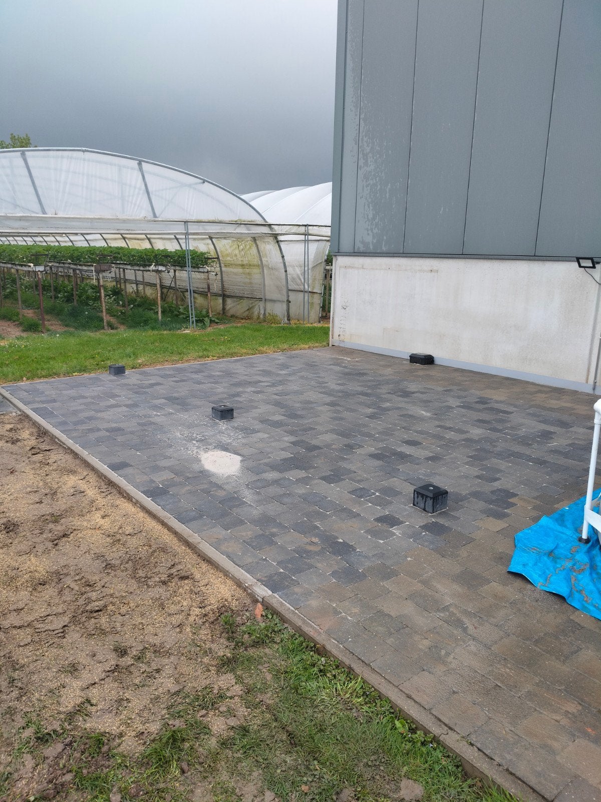 grondwerken/riolering en bestrating, Ophalen, Klinkers