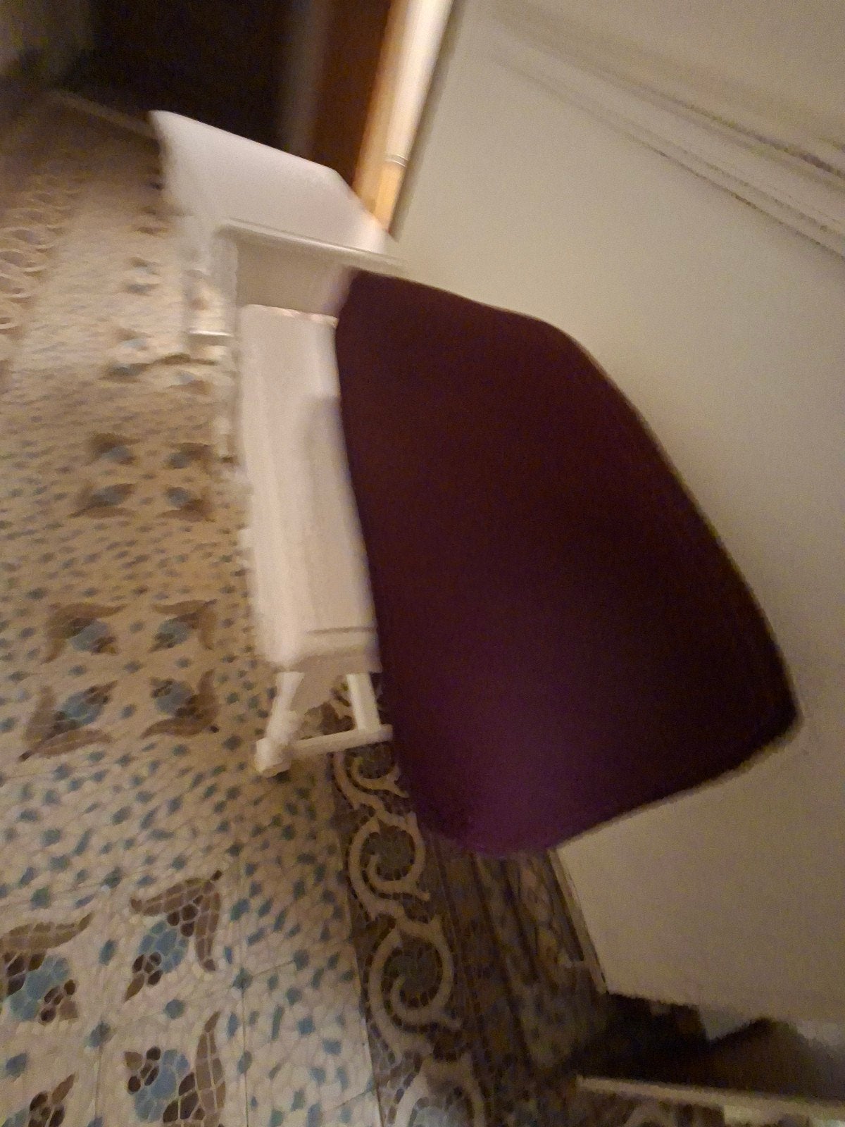 Deux coussins bordeaux avec accent bleu - ferm living-, Housse amovible, Comme neuf, Enlèvement, Autres marques