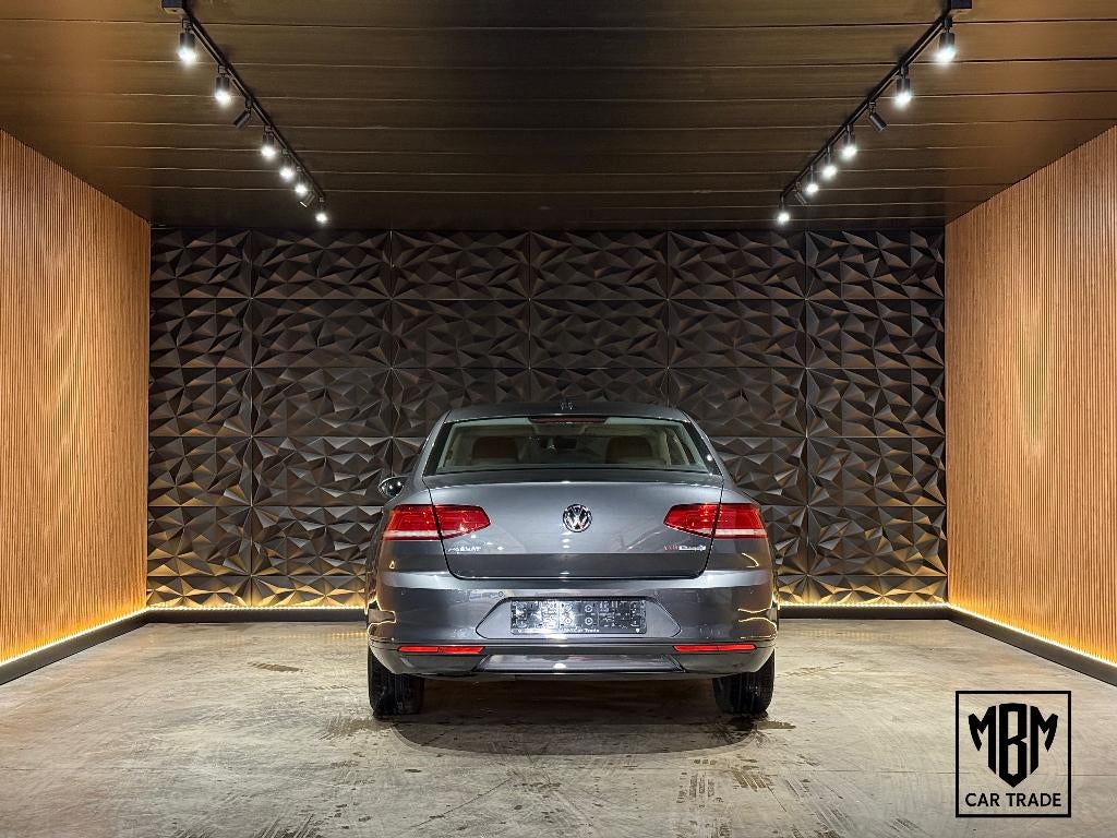 ✅Volkswagen Passat 1.6TDI GARANTIE Acc Navi Camera 1.eig PDC, Voorwielaandrijving, 4 deurs, Stof, 4 cilinders