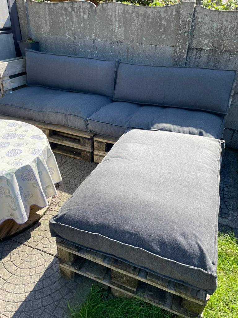 Pallet kussens, Ophalen, Zo goed als nieuw