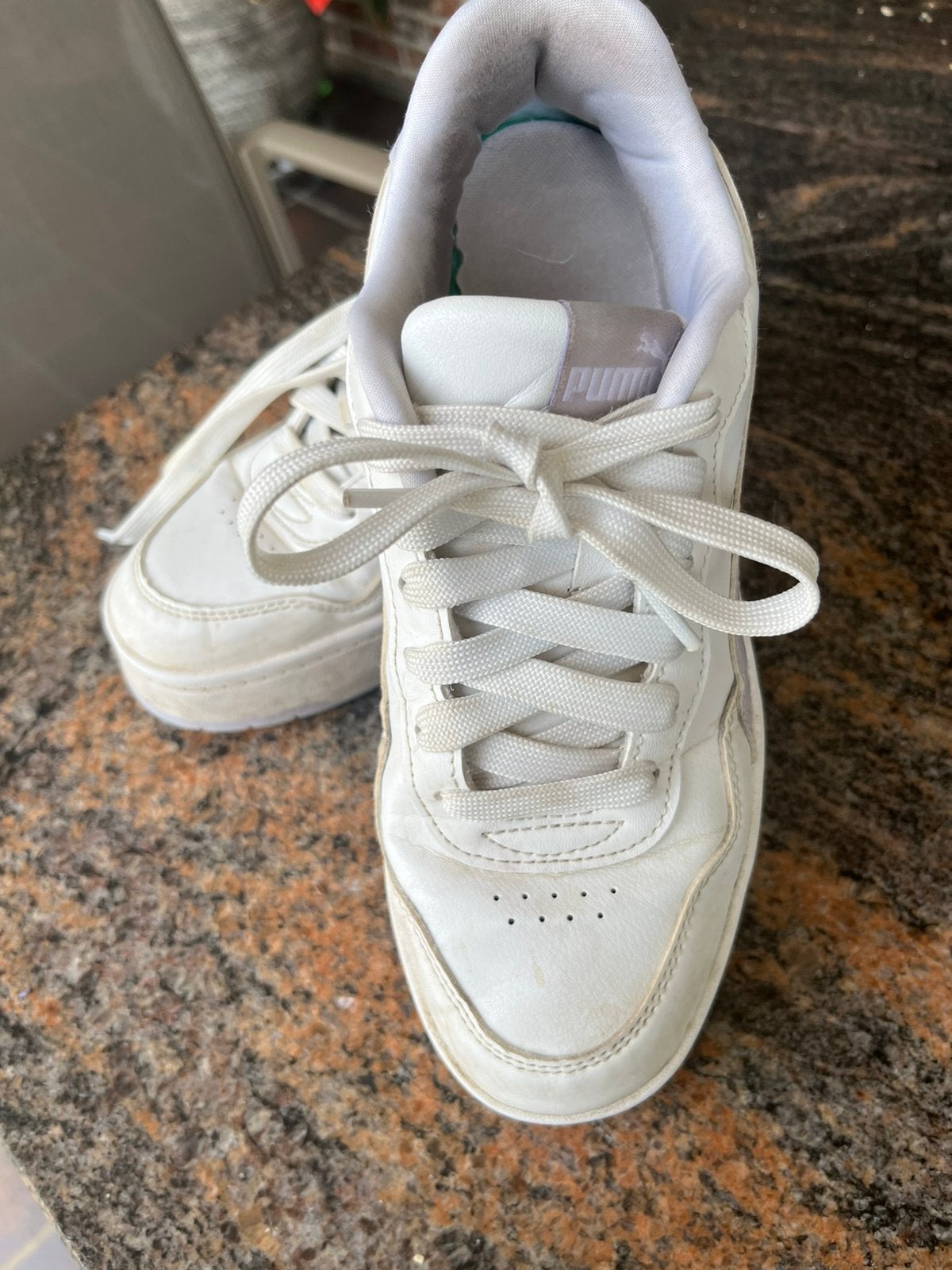 Witte lederen  Puma sneakers gereinigd maat 38, Kleding | Dames, Ophalen of Verzenden, Zo goed als nieuw, Sneakers