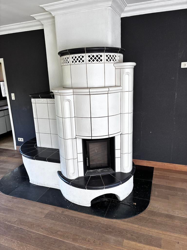 Mooie design kachel met warmteverdeelsysteem, Ophalen, Zo goed als nieuw