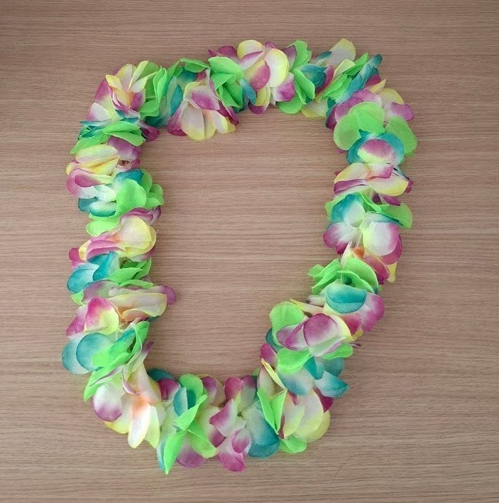 Hawaii-krans bloemen (feestketting) - verkleedkledij, Handtassen en Accessoires, Overige Accessoires, Ophalen of Verzenden, Zo goed als nieuw