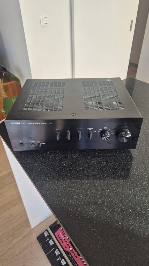 Yamaha A-S301 versterker, Yamaha, 60 à 120 watts, Comme neuf, Enlèvement