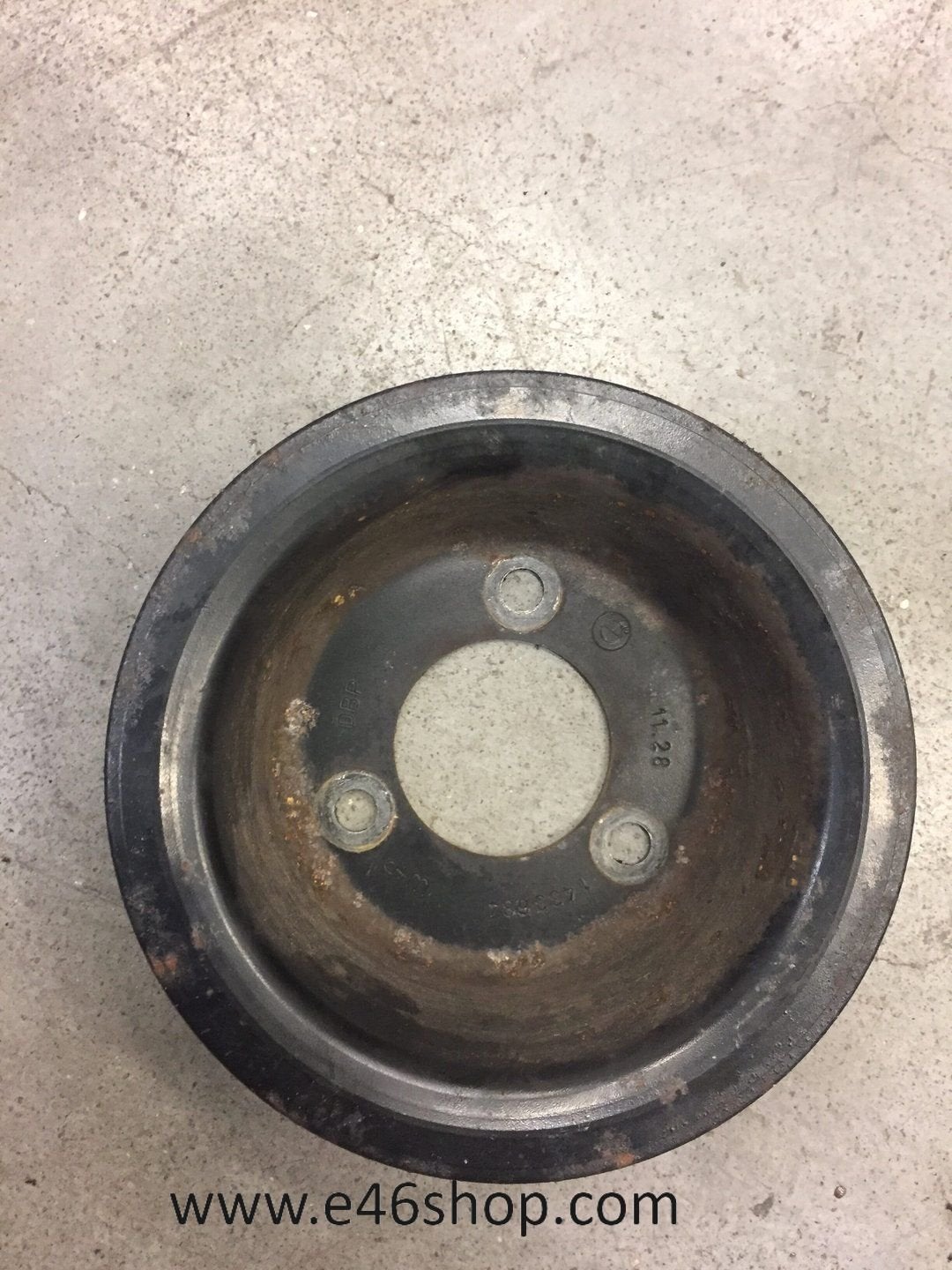 Krukaspoelie voorste BMW E46 m43 motor oe 1433684, Auto-onderdelen, Gebruikt, -, -, Ophalen of Verzenden