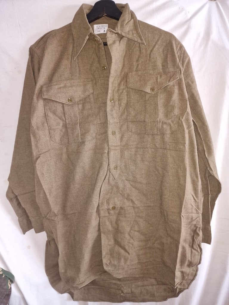 Chemise anglaise (A), Enlèvement ou Envoi, Armée de terre, Vêtements ou Chaussures