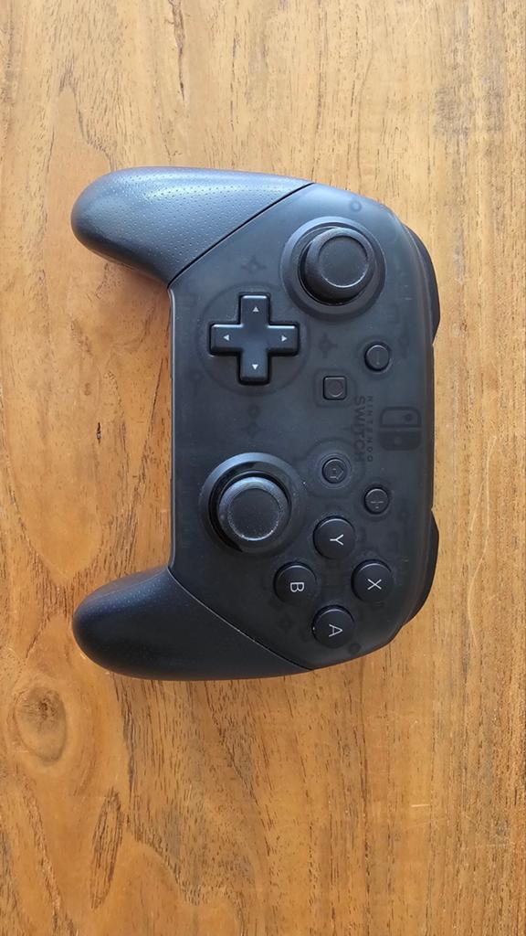 Nintendo Switch pro controller (Switch 1)., Games en Spelcomputers, Ophalen, Switch