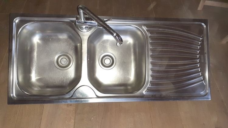 Evier inox + robinetterie, Maison & Meubles, Cuisine | Éléments de cuisine, Comme neuf, 100 à 150 cm, 25 à 50 cm, Enlèvement