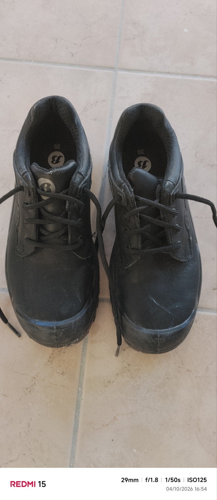 chaussures de chantier Bata pointure 39, Enlèvement