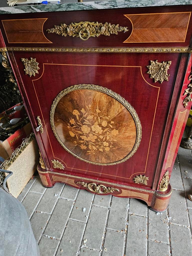 Kast, Ophalen