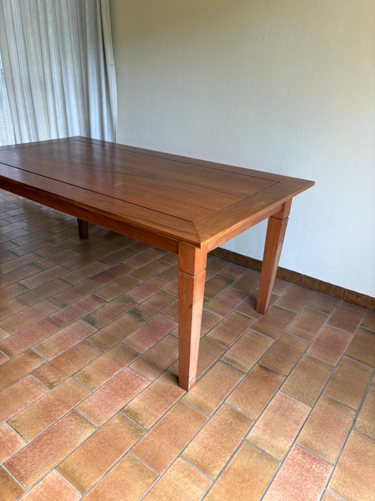 Grote eettafel van massief hout, Huis en Inrichting, Ophalen, Gebruikt, 200 cm of meer, 50 tot 100 cm