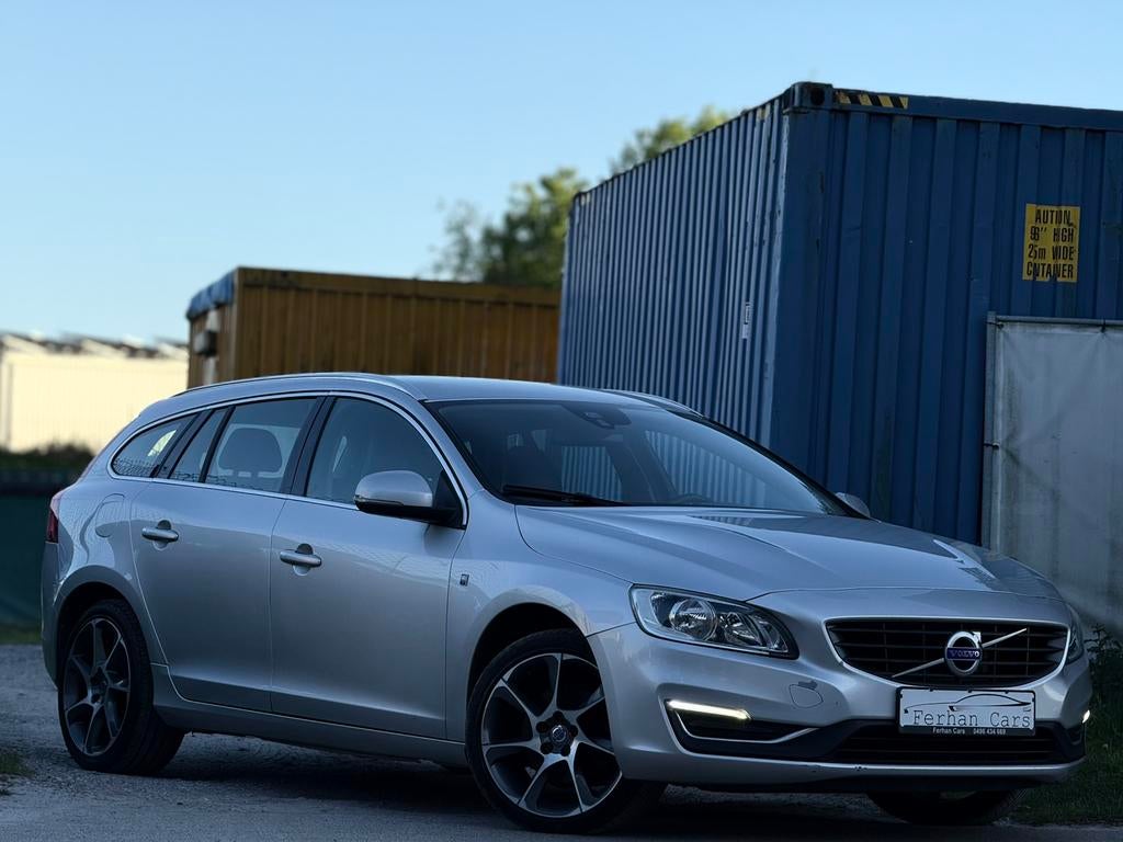 Volvo V60 2.0 D3 • Automatique • GPS • Euro6b, Autos, Volvo, Cuir, Achat, 1800 kg, Entreprise