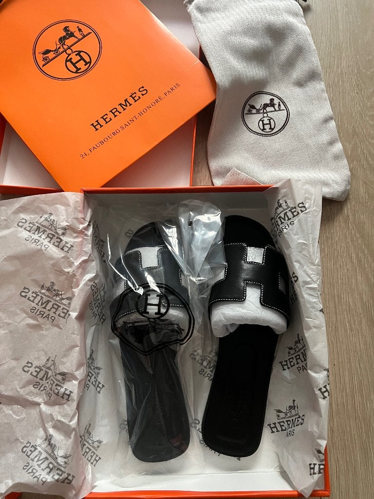 Claquettes, Enlèvement, Neuf