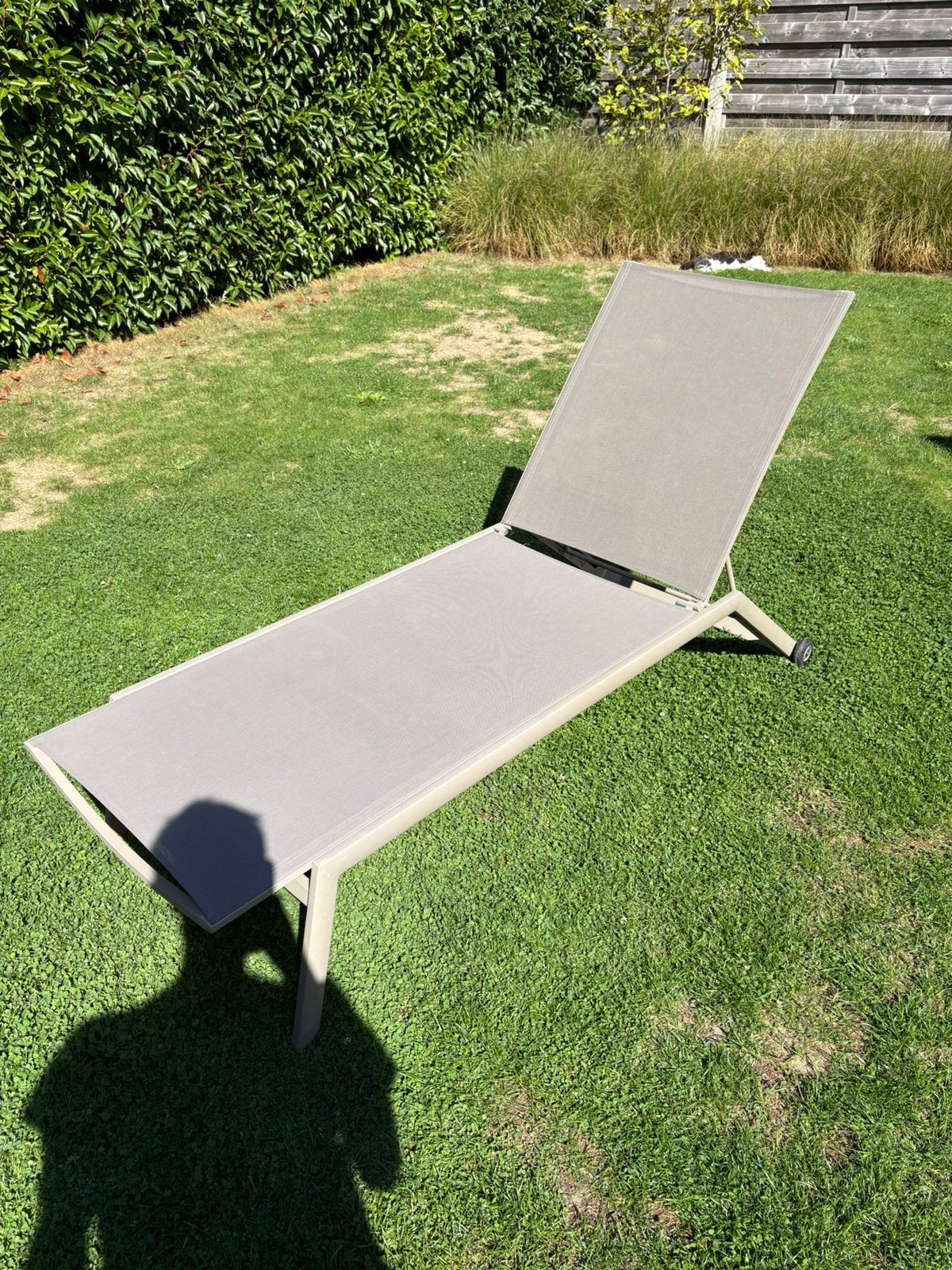 Aluminium ligbed taupe/beige, Jardin & Terrasse, Enlèvement, Comme neuf, Aluminium, Réglable