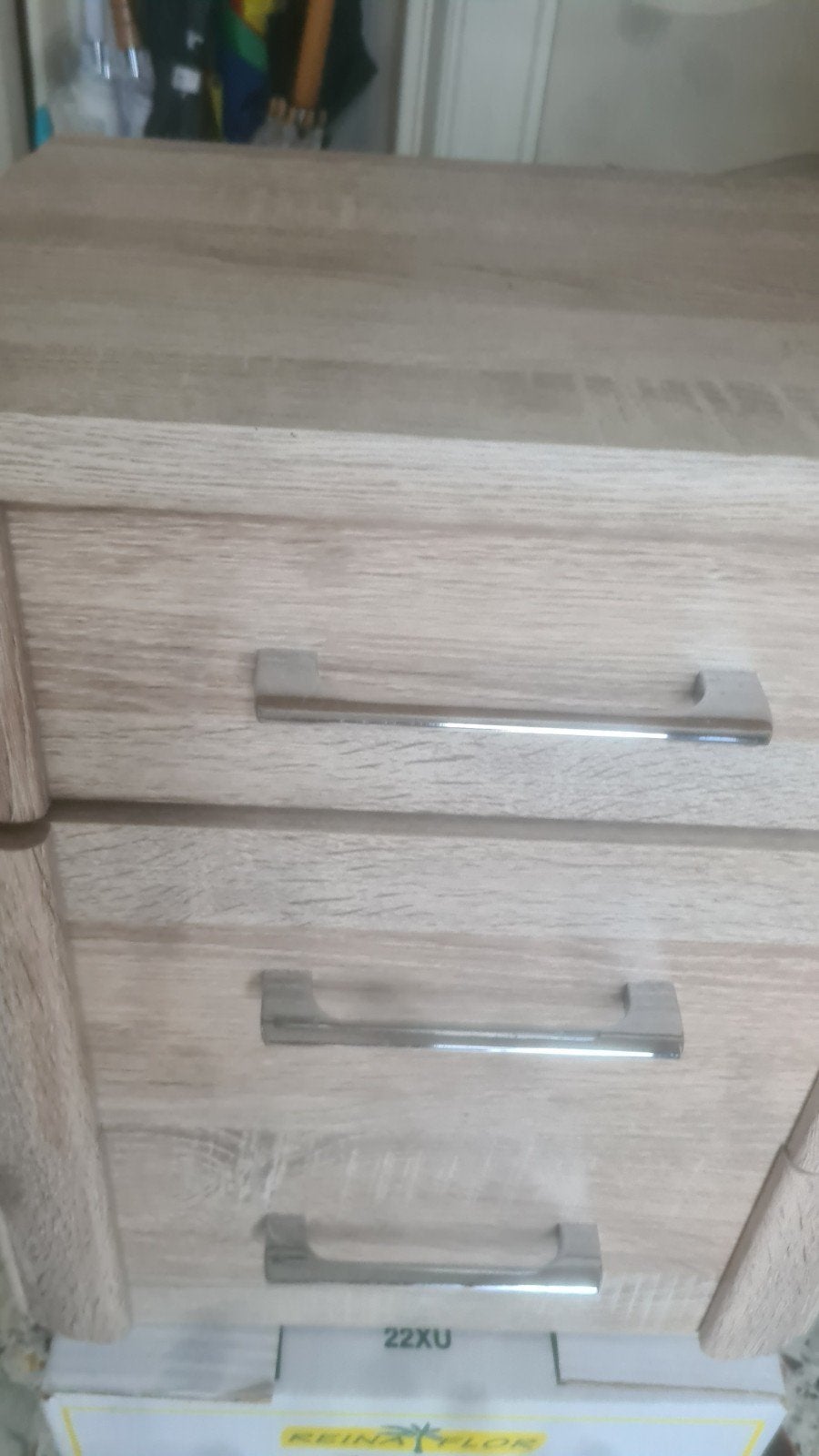 Table de chevet, Enlèvement