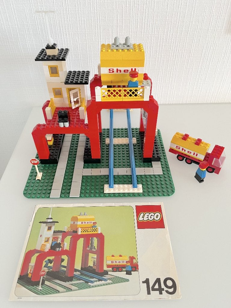 LEGO trein - 149 Trains Fuel Refinery, Ophalen of Verzenden, Gebruikt, Compleet, Lego