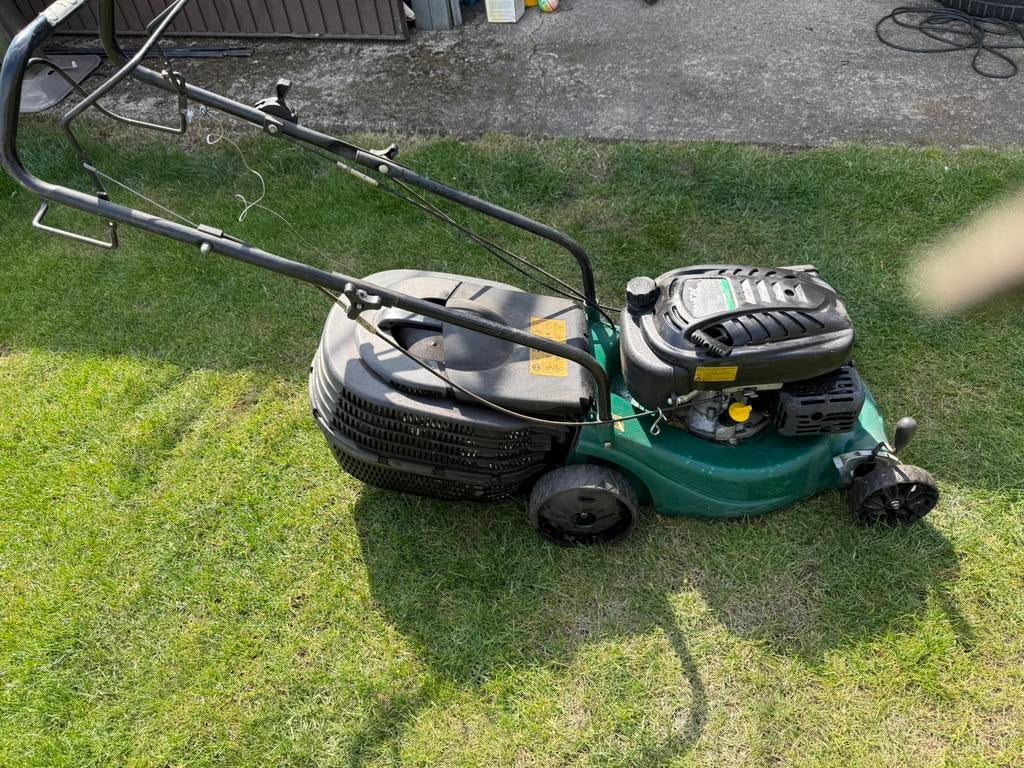 Benzine grasmaaier, Tuin en Terras, Ophalen, Gebruikt, Benzine-grasmaaier, Opvangbak