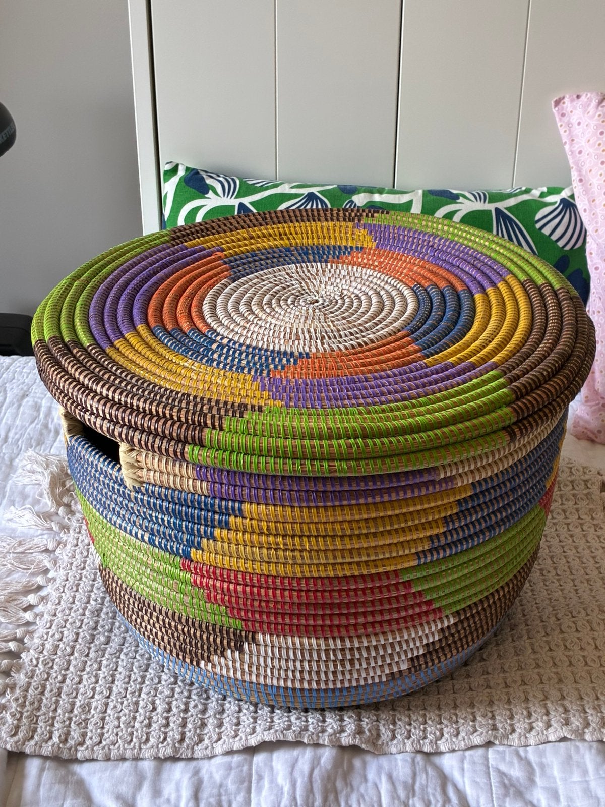 Panier de rangement fait main artisanat africain magnifique, Maison & Meubles, Enlèvement, Neuf
