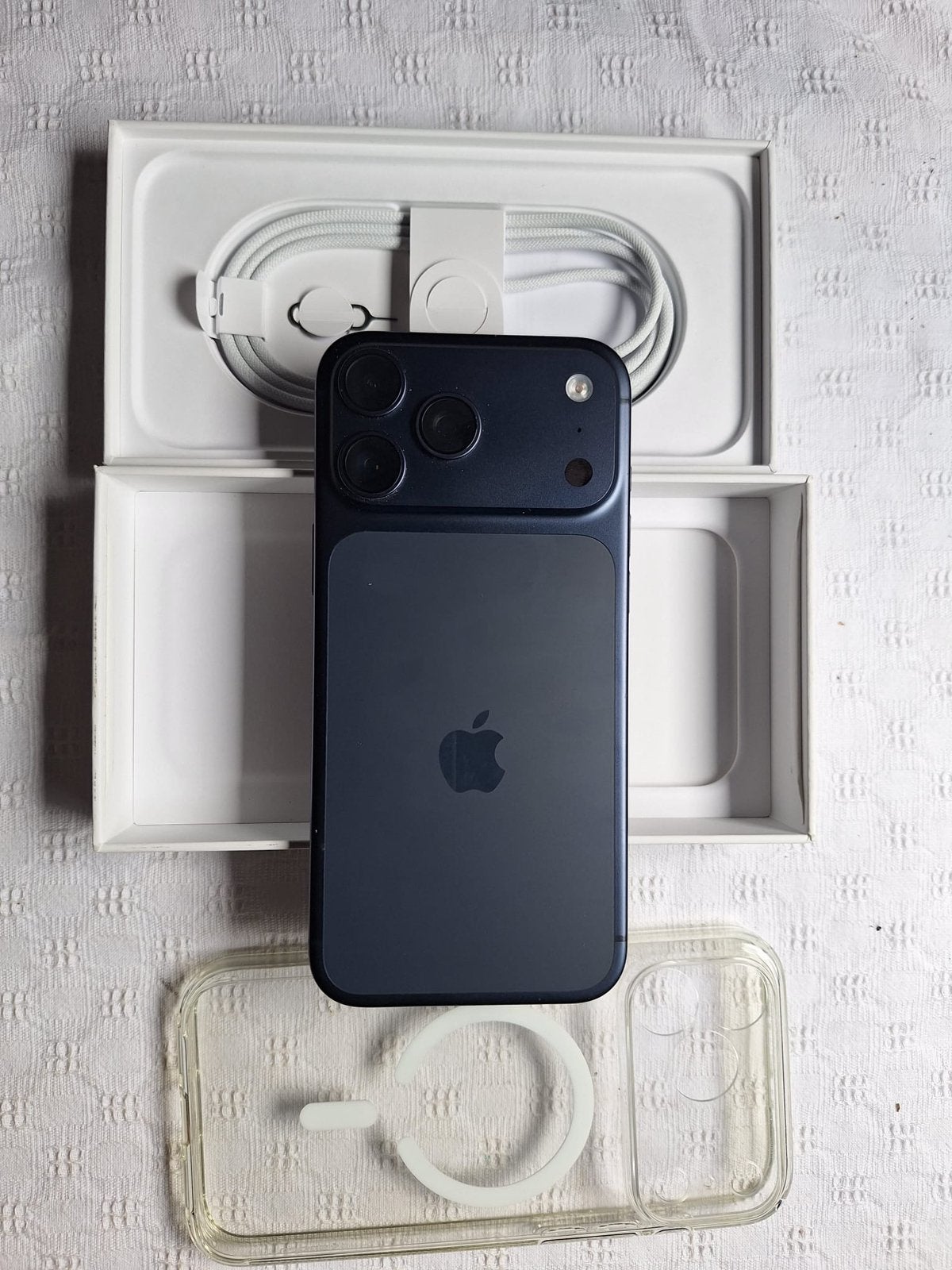 Iphone 17 pro max donkerblauw, Ophalen, IPhone 17, Blauw, Zo goed als nieuw