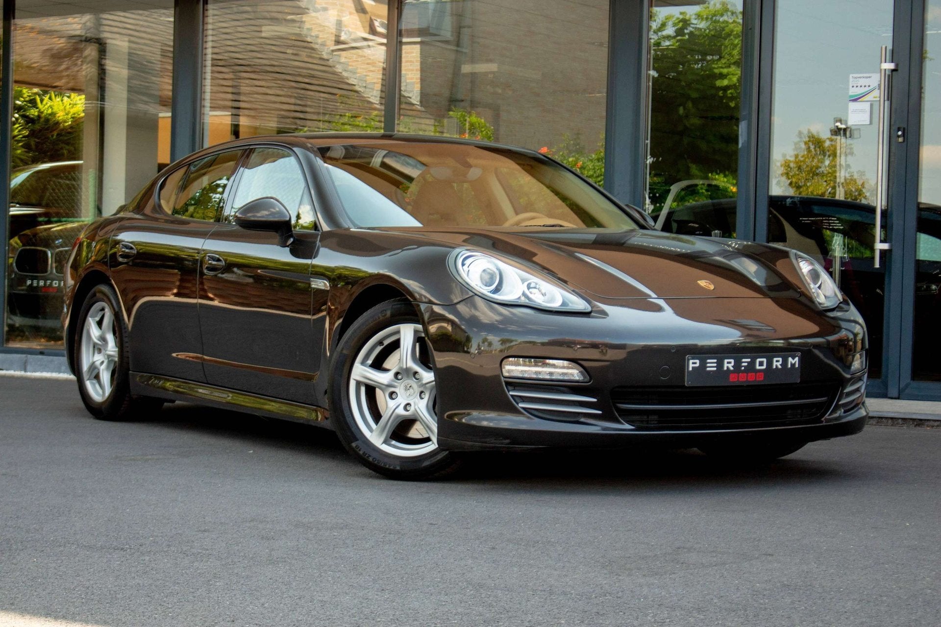 Porsche Panamera Panamera 4 3.6i V6 PDK *1STE EIGENAAR*PERFE, Autos, Porsche, Achat, 2275 kg, Entreprise, Entretenue par le concessionnaire
