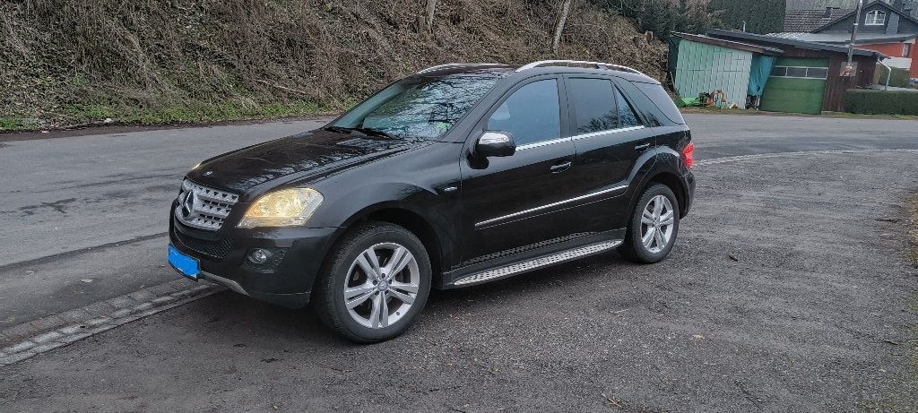 mercedes ML300 cdi  blueEfficiency 4 matic, Auto's, Automaat, Euro 5, Zwart, Leder