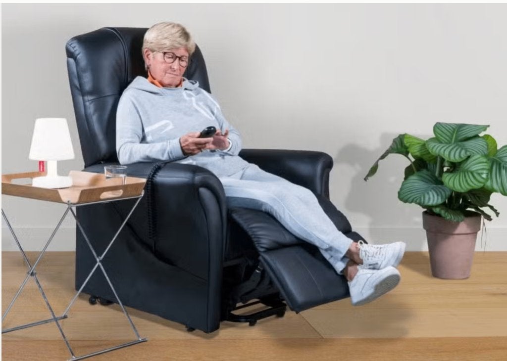 Elektrische relaxzetel met liftfunctie, Ophalen, Gebruikt