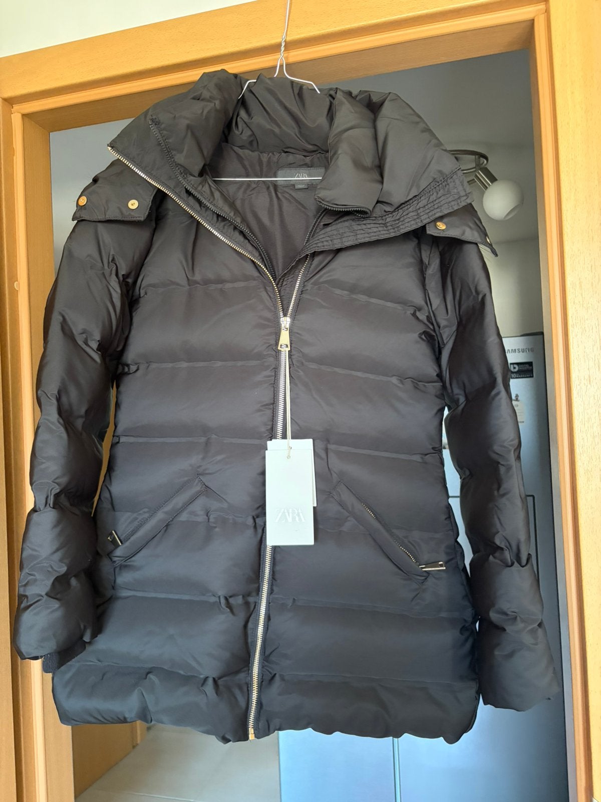 Doudoune Zara taille M avec étiquette valeur 90€, Enlèvement ou Envoi, Comme neuf