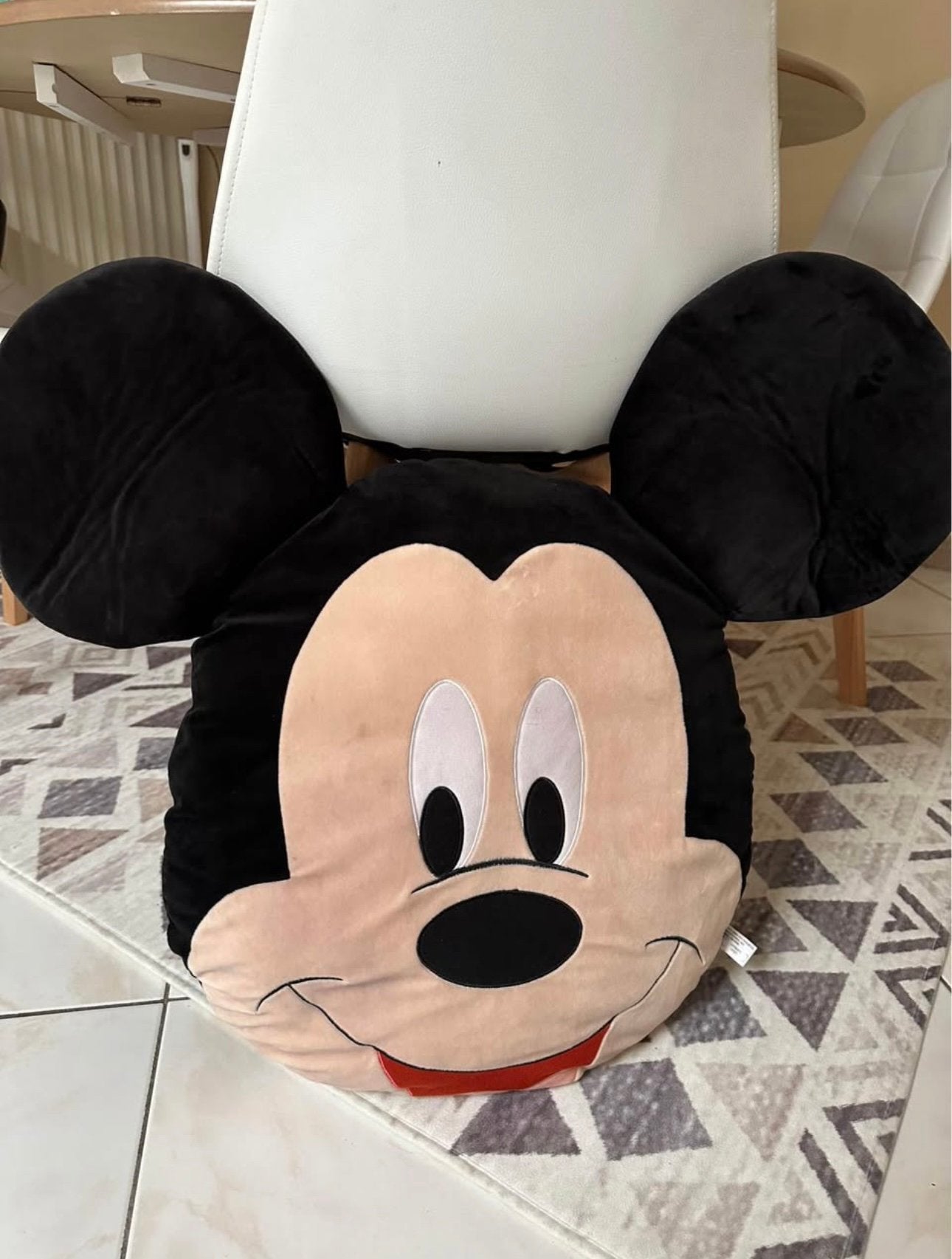 ÉNORME COUSSIN MICKEY – DISNEY, Enlèvement