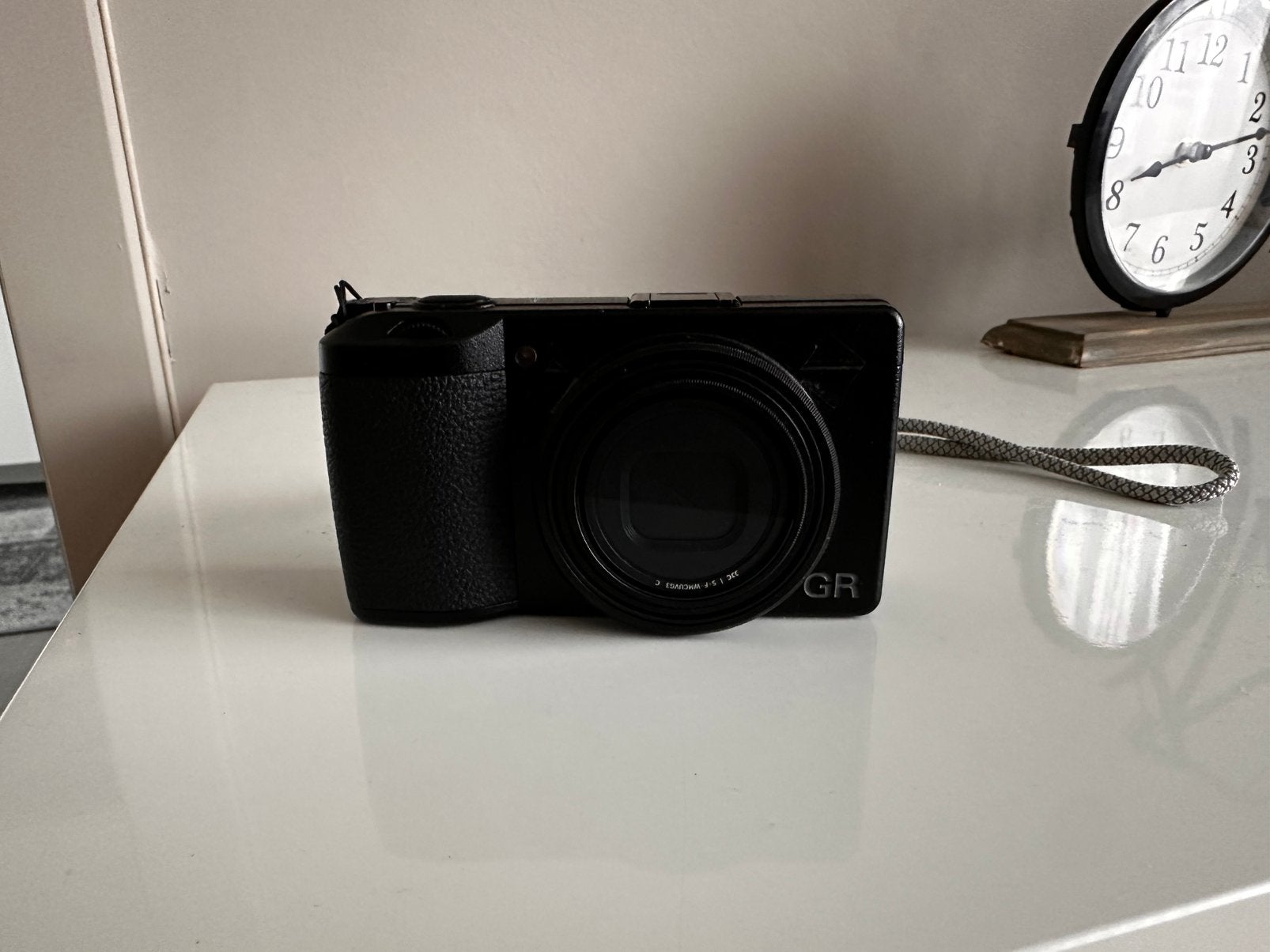 Te koop Ricoh GR3x, Ophalen, Zo goed als nieuw, Accu, Ricoh