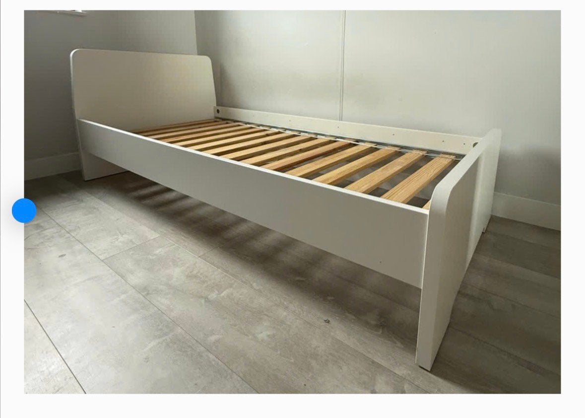 Lit simple Ikea + sommier à lattes robuste en weba, Enlèvement, Comme neuf, 200 cm