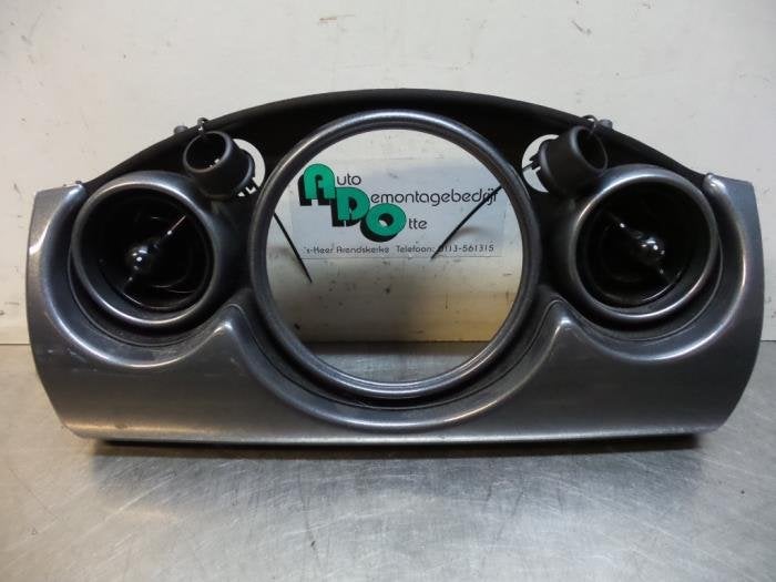 Grille aération tableau de bord d'un Mini Cooper, -, 3 mois de garantie, -, -