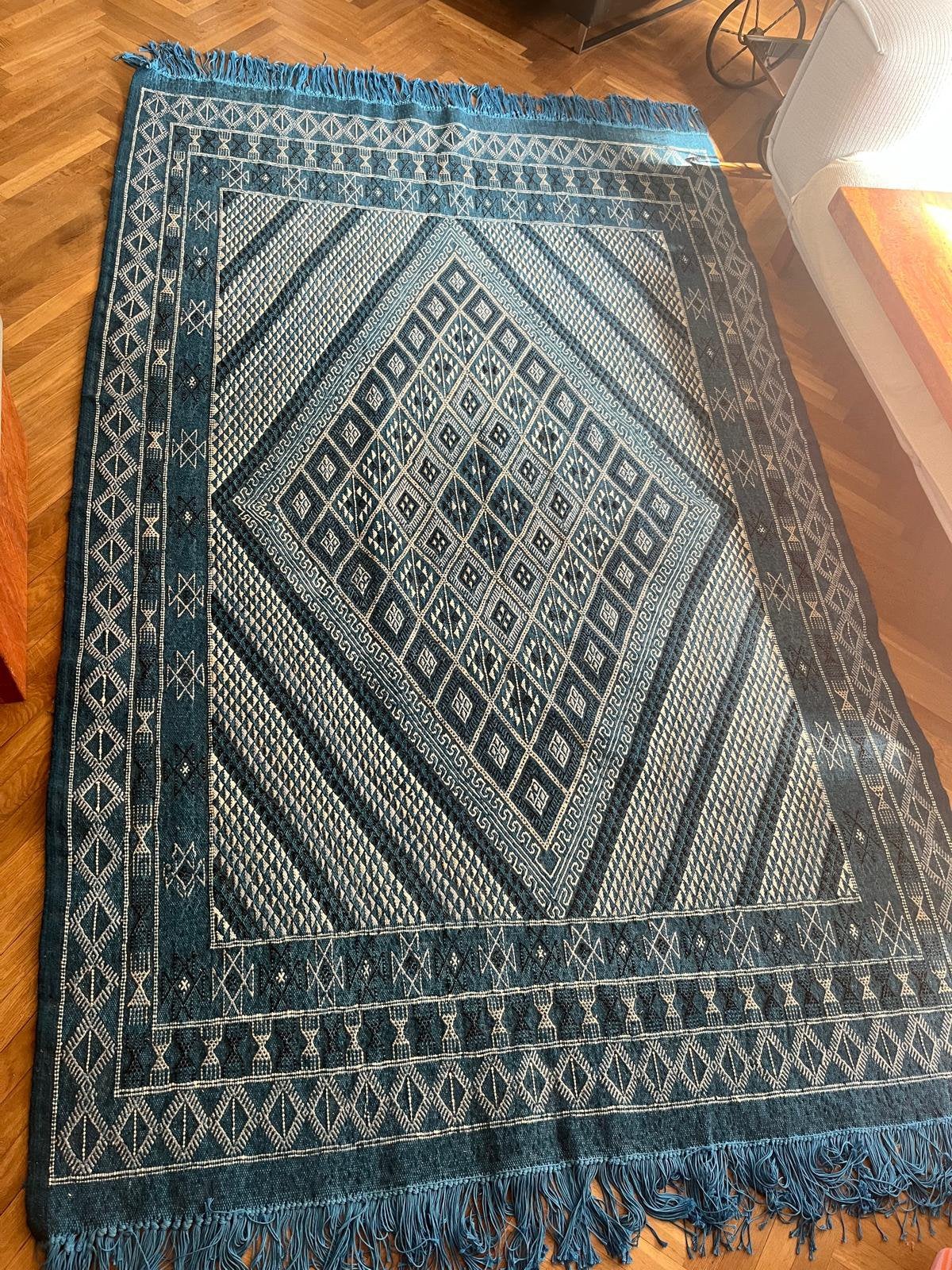 Blauw tapijt van Tunesische wol, Ophalen, Blauw, 150 tot 200 cm, 200 cm of meer