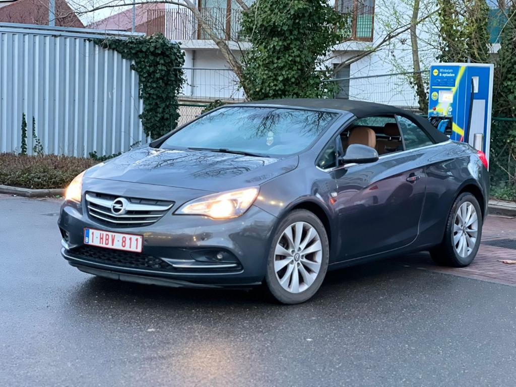 Opel cascade cabrio 65000km, Bedrijf, Benzine, Te koop
