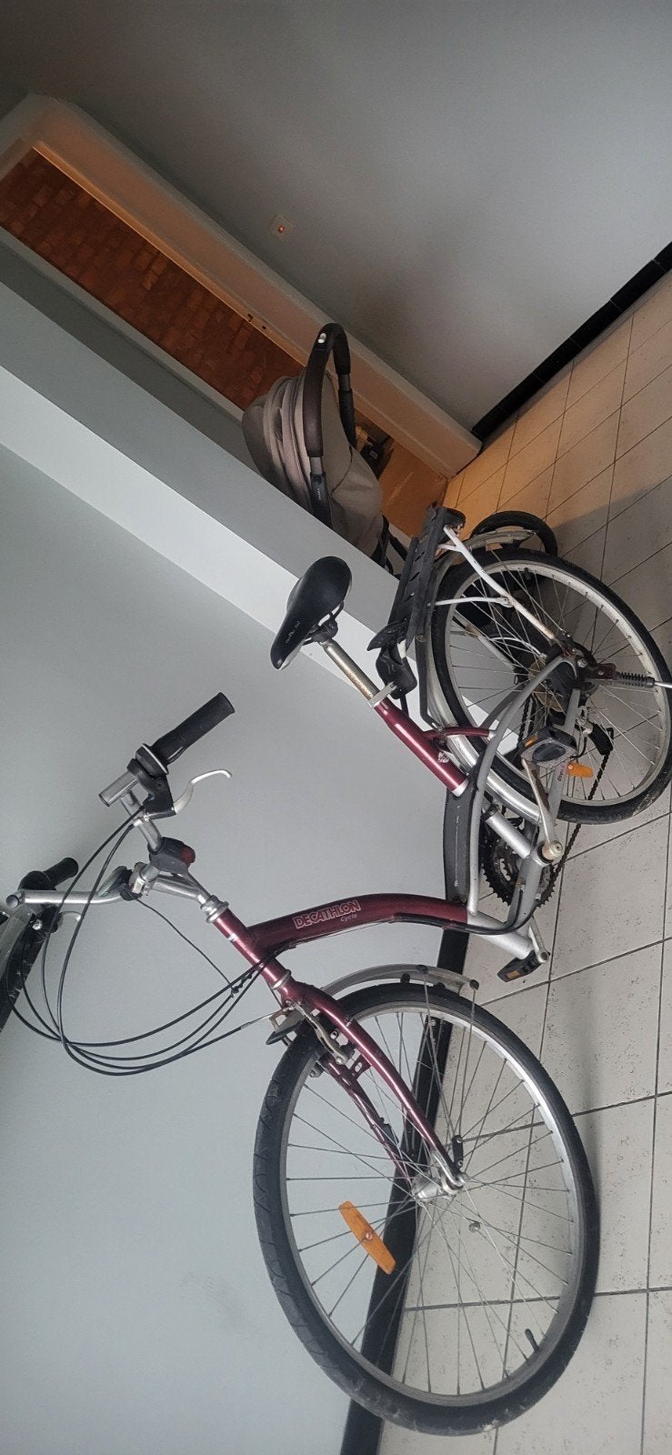 Vélo Decathlon en bon état, prêt à rouler, Envoi