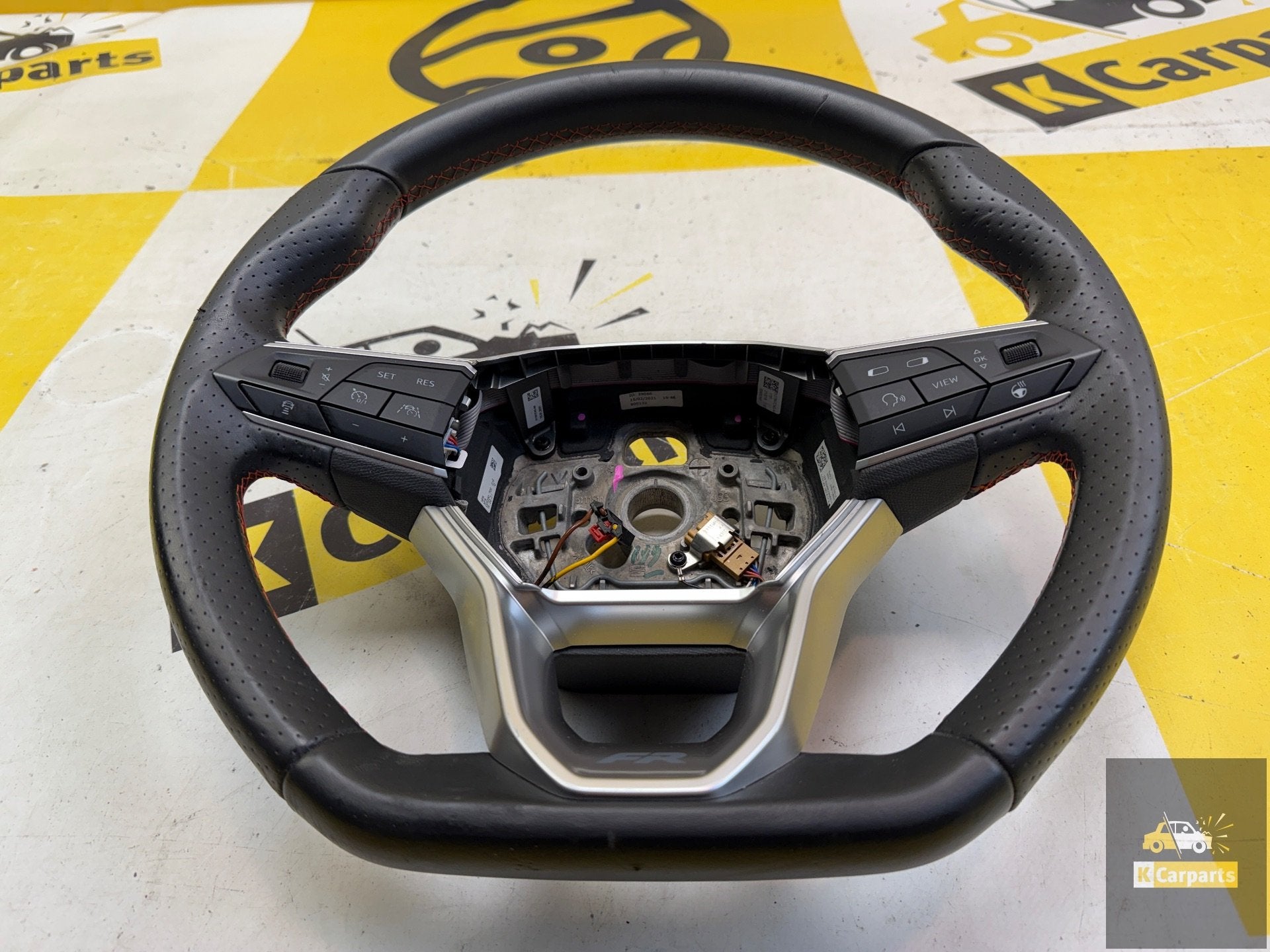 Volant SEAT Leon FR 5FA419091 Volant d'origine, Autos : Pièces & Accessoires, Autovia A-2, Km 585 585
08760  Martorell, ES, SEAT S.A.