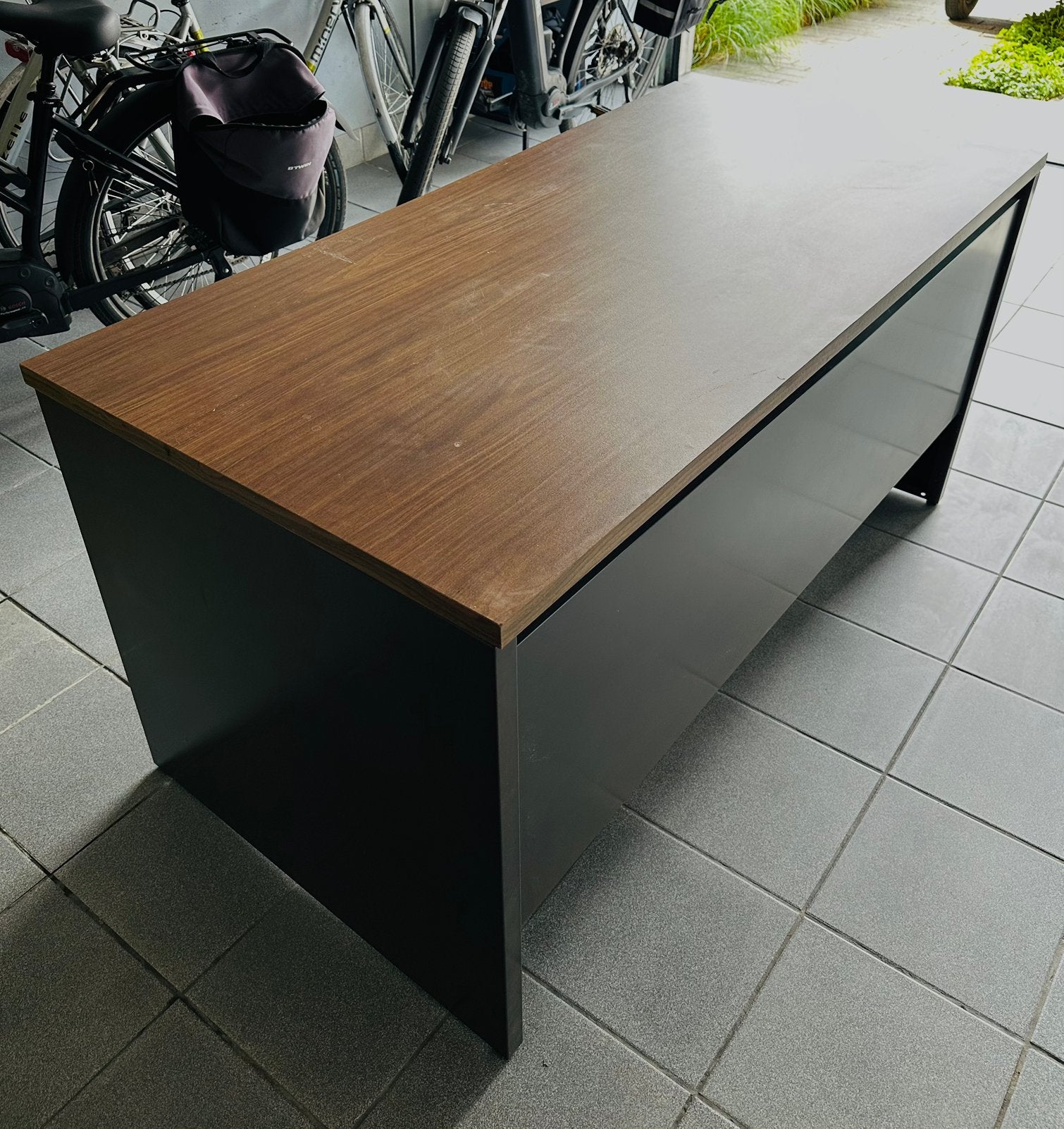 Metalen bureau, Huis en Inrichting, Bureaus, Ophalen, Gebruikt, 150 cm, Metaal