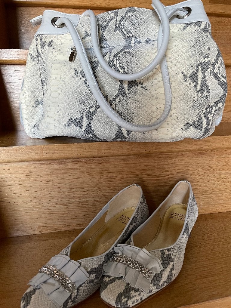 NIEUW schoenen Sultana grijs - GRATIS tas - maat 37,5, Neuf, Sultana, Gris, Chaussures basses