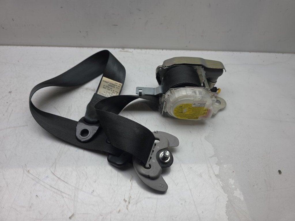 CEINTURE DE SECURITE AVANT DROIT i30 (FD) (|888202R900WK|), Utilisé, Hyundai