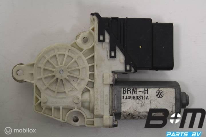 Raammotor LA VW Bora / Golf 4 seat 1J4959811A, Gebruikt