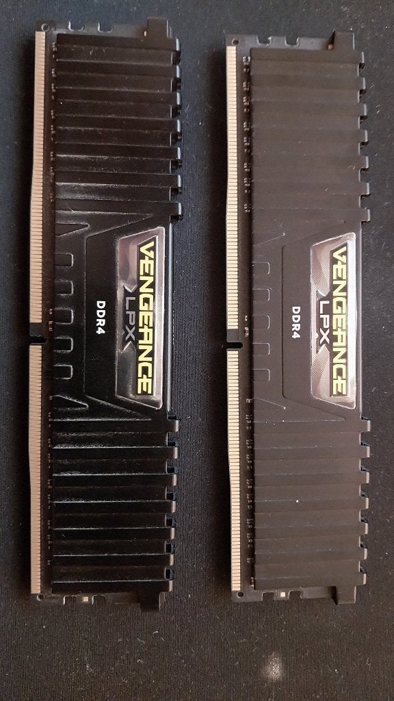 Corsair Vengeance LPX CMK16GX4M2A2400C16, Ophalen of Verzenden, DDR4