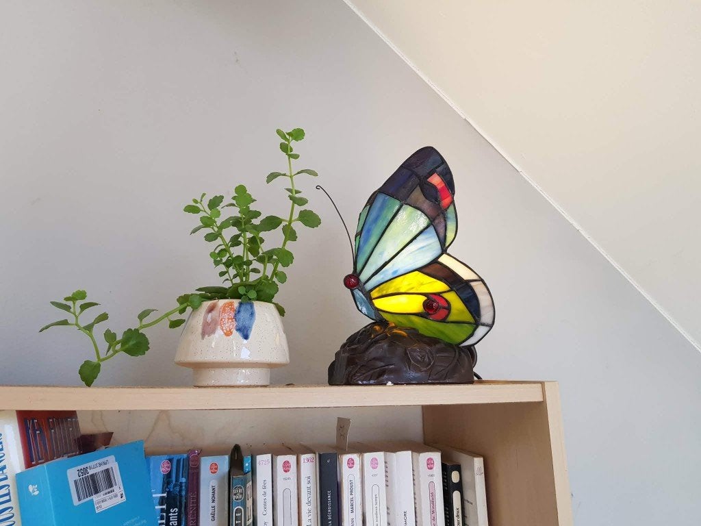 Lampe style Tiffany et Art Nouveau papillon, Huis en Inrichting, Ophalen of Verzenden, Zo goed als nieuw, Glas, E14 (klein)